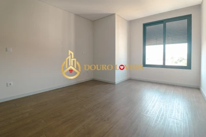 Apartamento T3 para Venda em Cedofeita, Santo Ildefonso, Sé, Miragaia, São Nicolau e Vitória