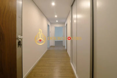Apartamento T3 para Venda em Cedofeita, Santo Ildefonso, Sé, Miragaia, São Nicolau e Vitória