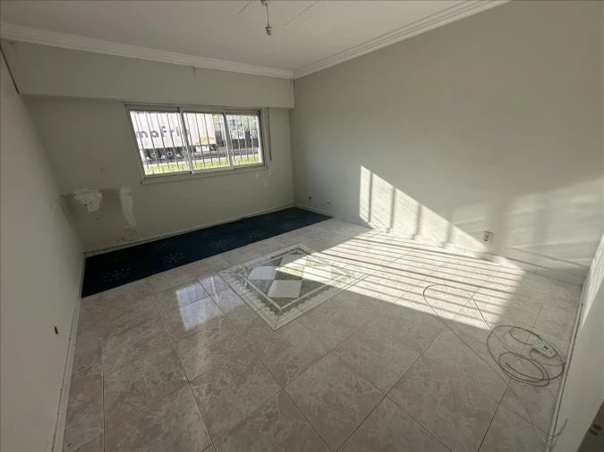 Apartamento T2 para Venda em Cacém e São Marcos Foto 4