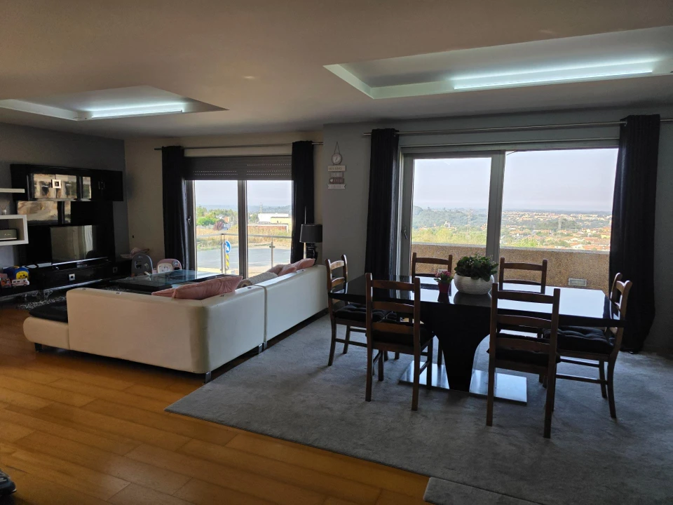 Moradia T6 para Venda em Escapães Foto 29