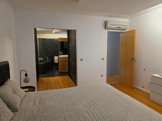 Moradia T6 para Venda em Escapães Foto 28