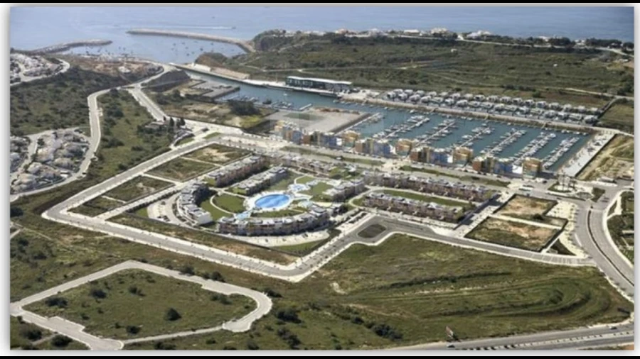 Negócio para Venda em Albufeira e Olhos de Água