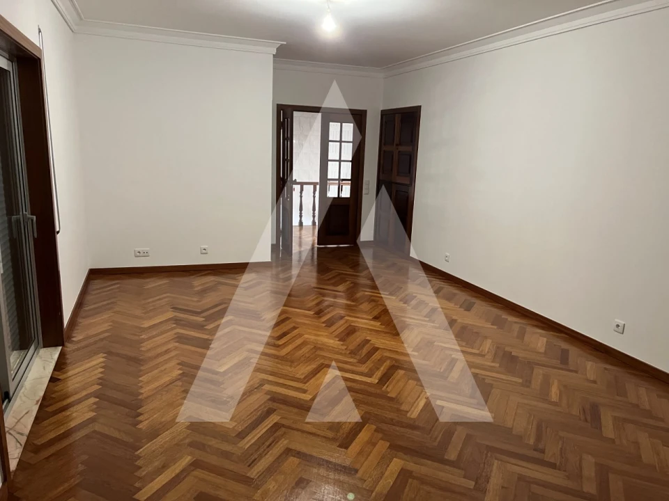 Moradia T4 para Venda em São Bernardo Foto 13