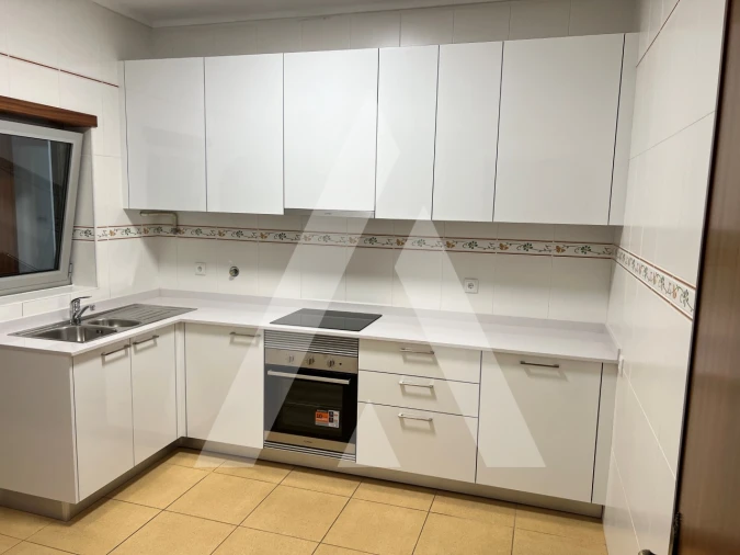 Moradia T4 para Venda em São Bernardo Foto 4