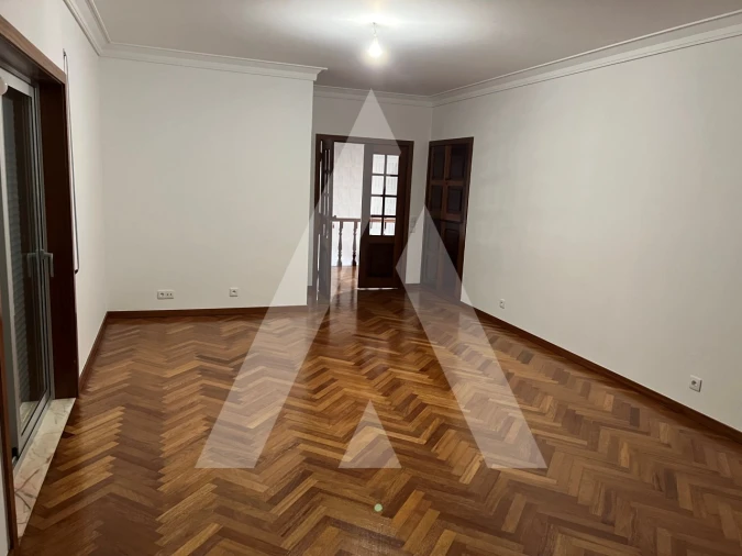Moradia T4 para Venda em São Bernardo Foto 14