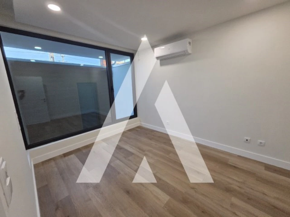 Moradia T4 para Venda em Aradas Foto 22