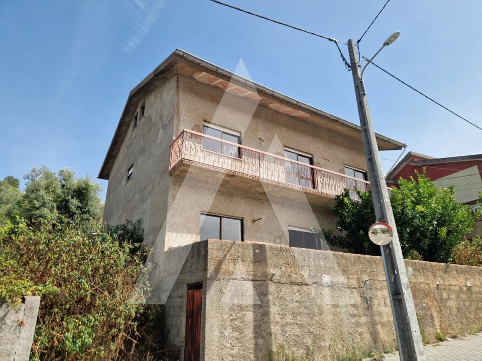 Moradia T5 para Venda em Santa Clara e Castelo Viegas Foto 4