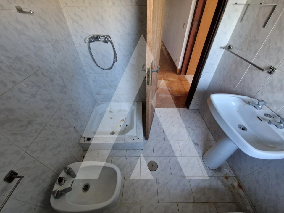 Moradia T5 para Venda em Santa Clara e Castelo Viegas Foto 7