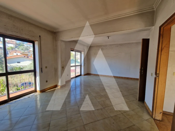 Moradia T5 para Venda em Santa Clara e Castelo Viegas Foto 16