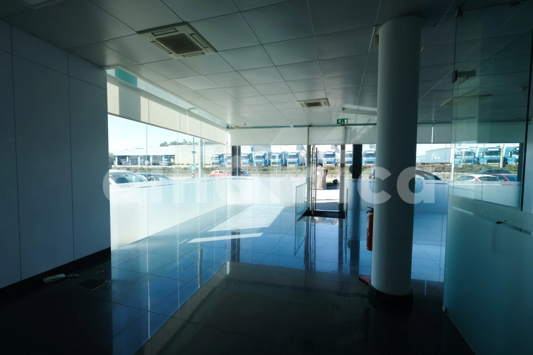 Loja para Arrendamento em Vila Nova de Famalicão e Calendário Foto 5