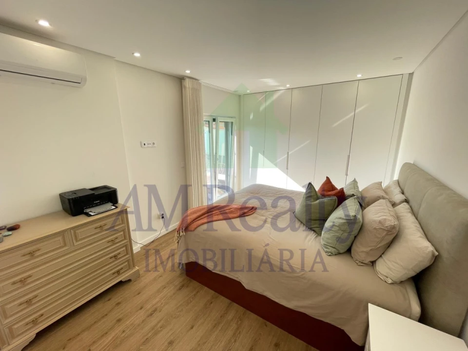 Apartamento T2 para Venda em Bombarral e Vale Covo Foto 7