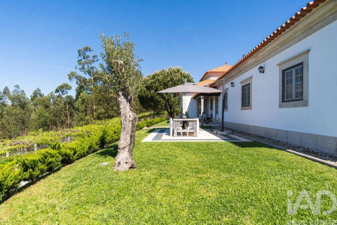 Moradia T4 para Venda em Esqueiros, Nevogilde e Travassós Foto 24