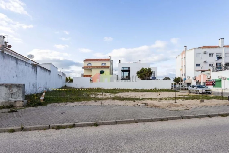 Terreno para Venda em Samouco Foto 2