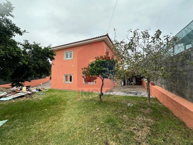 Moradia T3 para Venda em Nine Foto 21