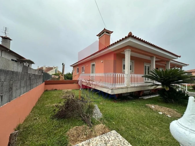 Moradia T3 para Venda em Nine Foto 24