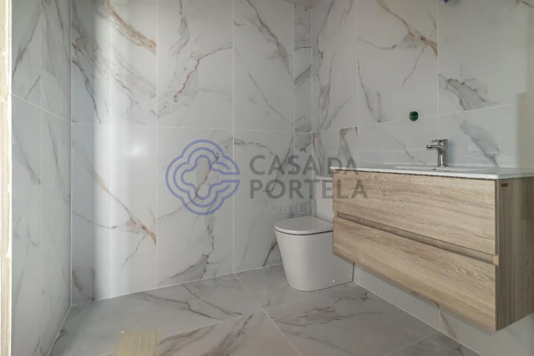 Apartamento T1 para Venda em Mozelos Foto 14