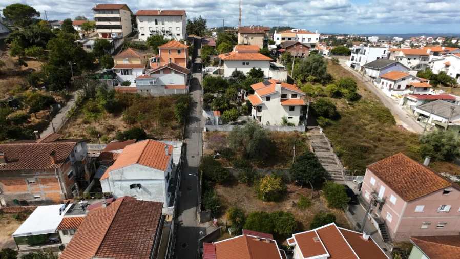 Terreno para Venda em Eiras e São Paulo de Frades Foto 2