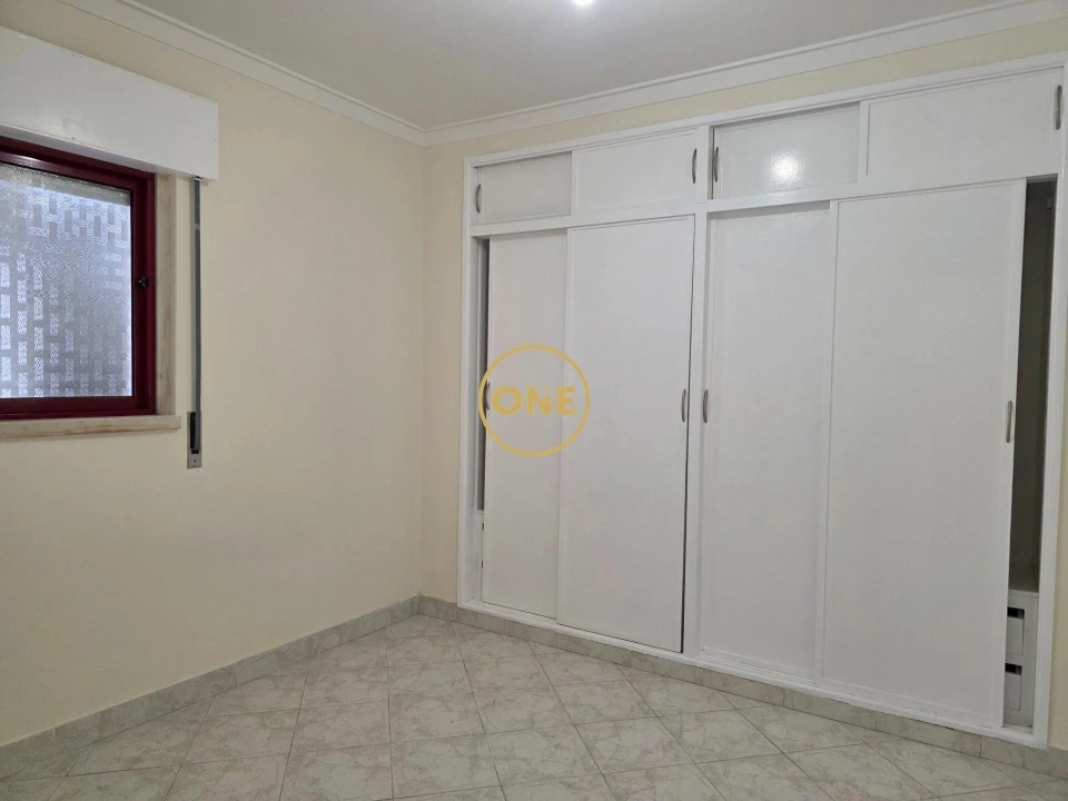 Apartamento T1 para Venda em Santa Maria e São Miguel, São Martinho, São Pedro Penaferrim Foto 6