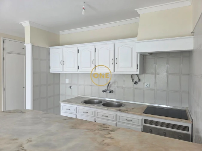 Apartamento T1 para Venda em Santa Maria e São Miguel, São Martinho, São Pedro Penaferrim Foto 13