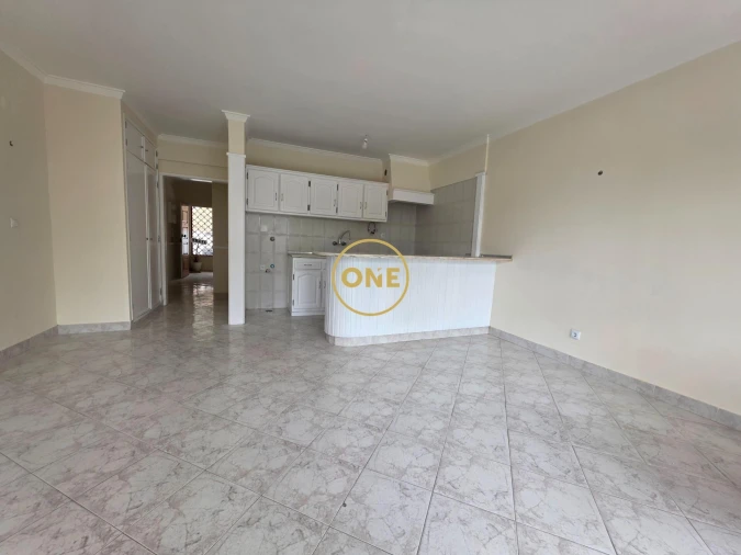 Apartamento T1 para Venda em Santa Maria e São Miguel, São Martinho, São Pedro Penaferrim Foto 4