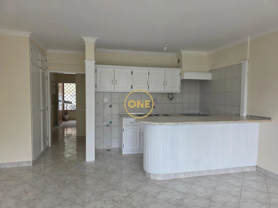 Apartamento T1 para Venda em Santa Maria e São Miguel, São Martinho, São Pedro Penaferrim Foto 12