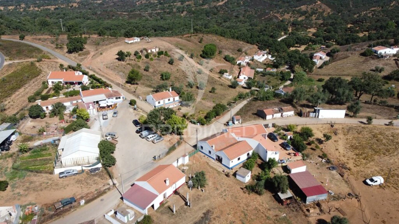 Moradia T5 para Venda em Reliquias Foto 16