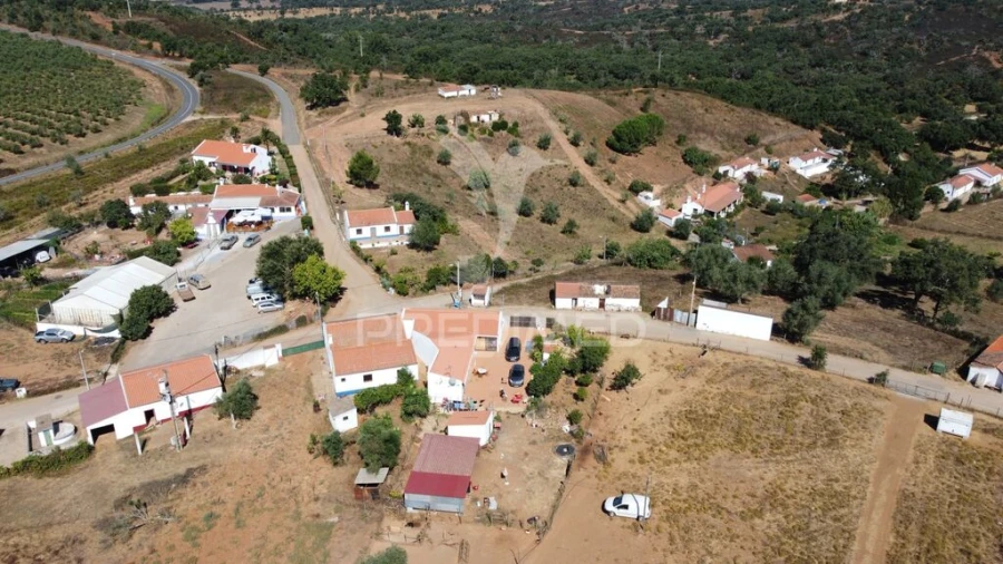 Moradia T5 para Venda em Reliquias Foto 4