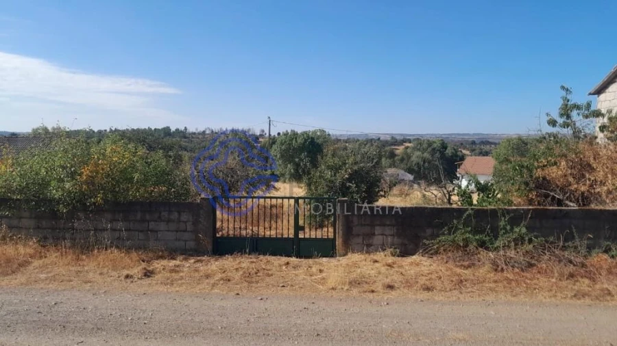 Terreno para Venda em Pinelo Foto 16