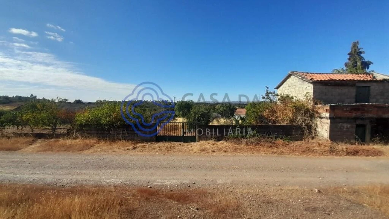 Terreno para Venda em Pinelo Foto 12