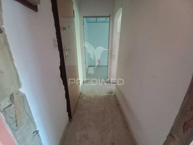 Apartamento T1 para Venda em Baixa da Banheira e Vale da Amoreira