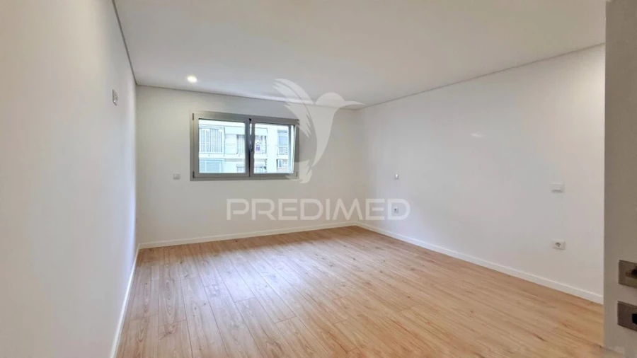 Apartamento T3 para Venda em Azurem Foto 12