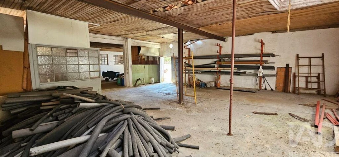 Loja para Venda em Minde Foto 16