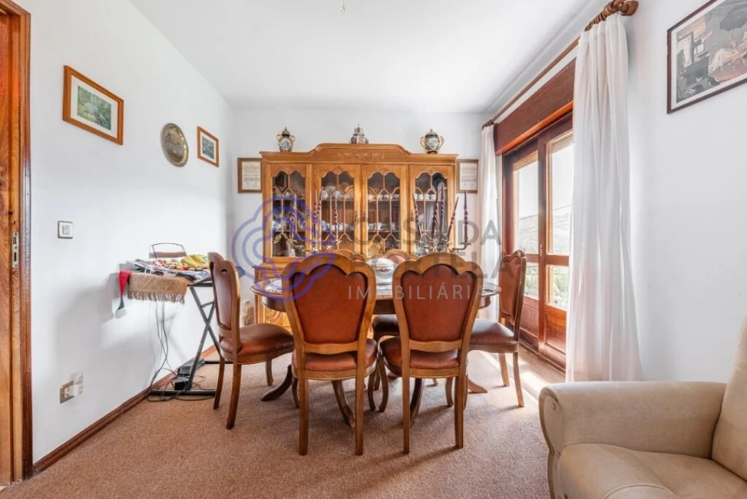 Moradia T3 para Venda em Vilar de Ferreiros Foto 14