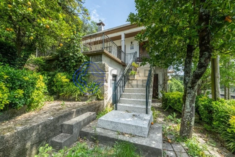 Moradia T3 para Venda em Vilar de Ferreiros Foto 8