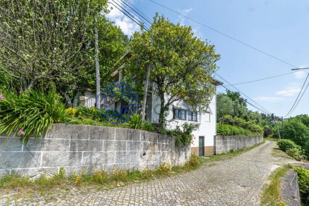 Moradia T3 para Venda em Vilar de Ferreiros Foto 7