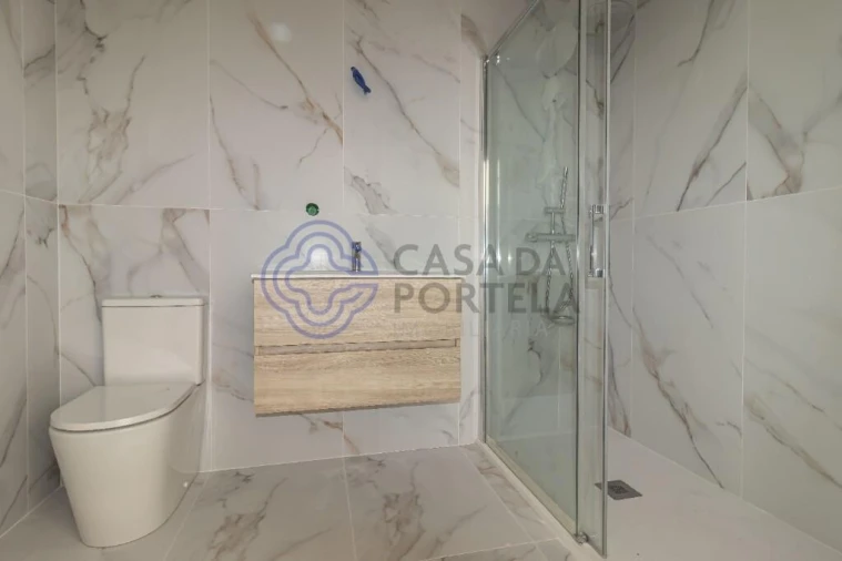 Apartamento T1 para Venda em Mozelos Foto 11