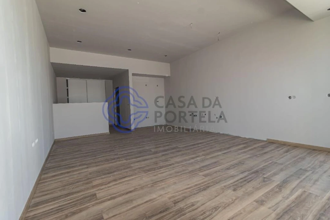 Apartamento T1 para Venda em Mozelos Foto 3