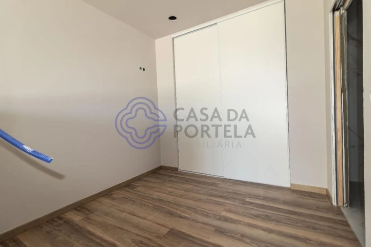 Apartamento T1 para Venda em Mozelos Foto 7