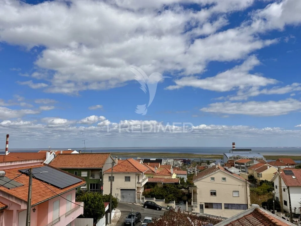 Prédio para Venda em Póvoa de Santa Iria e Forte da Casa Foto 17