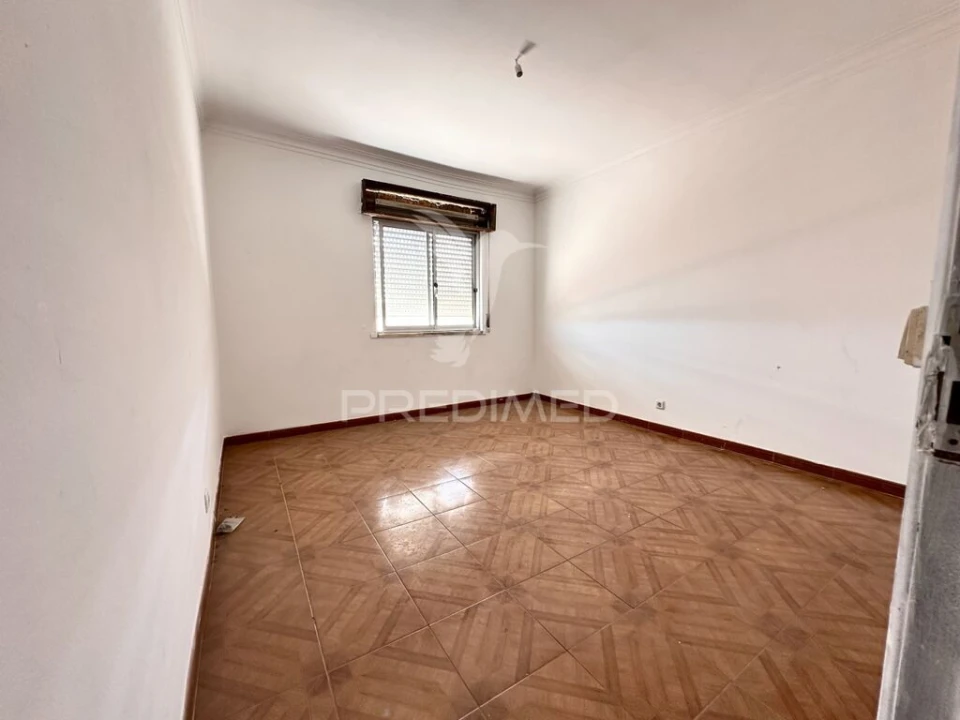 Prédio para Venda em Póvoa de Santa Iria e Forte da Casa Foto 5