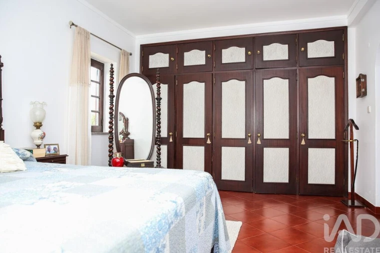 Moradia T4 para Venda em Reguengo Grande Foto 24