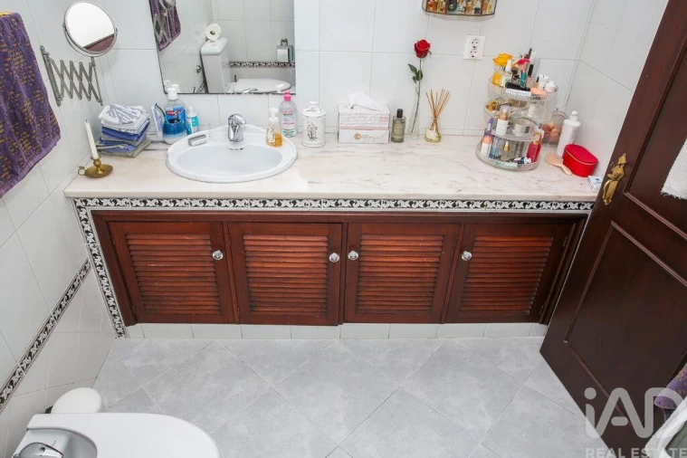 Moradia T4 para Venda em Reguengo Grande Foto 26