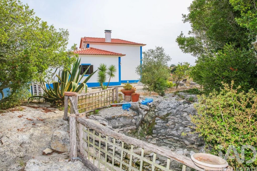 Moradia T4 para Venda em Reguengo Grande Foto 8