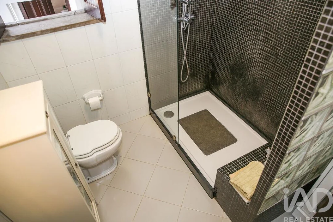 Moradia T4 para Venda em Reguengo Grande Foto 22