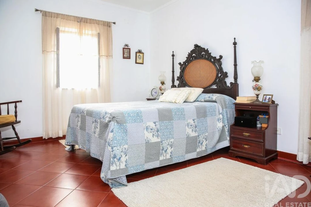 Moradia T4 para Venda em Reguengo Grande Foto 23