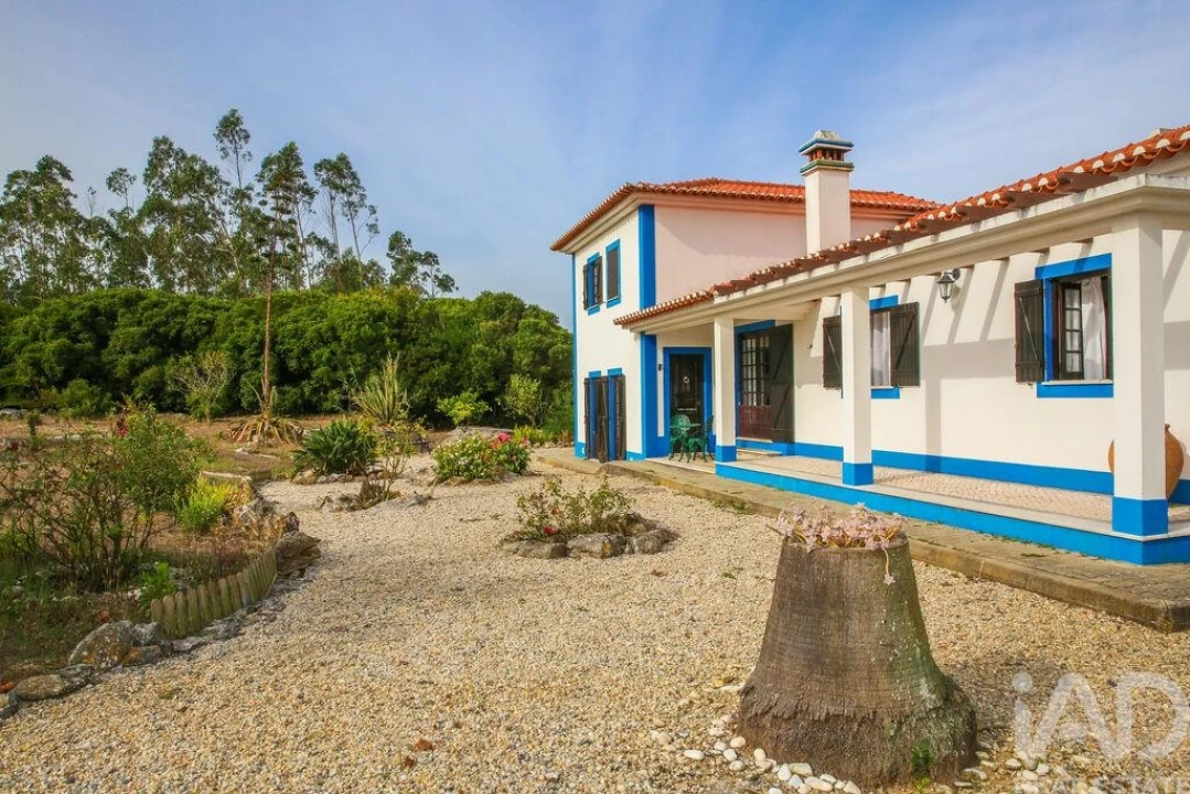 Moradia T4 para Venda em Reguengo Grande Foto 6