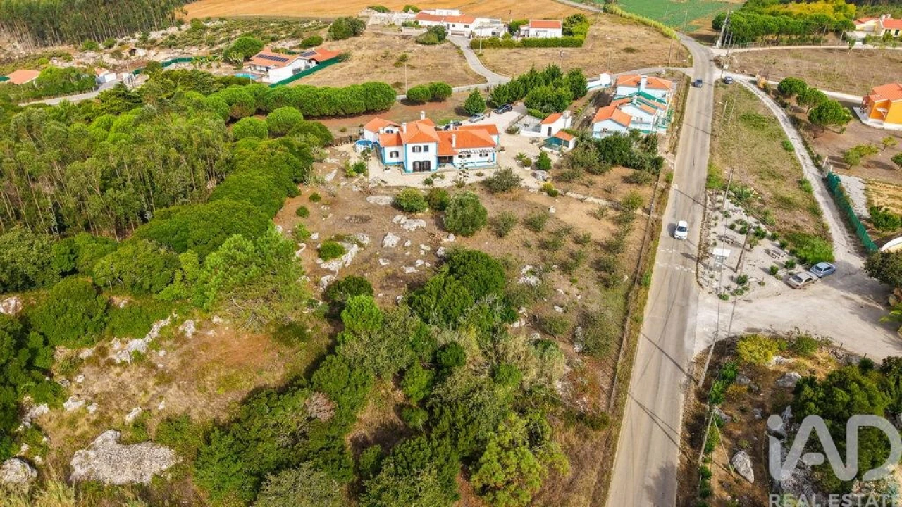 Moradia T4 para Venda em Reguengo Grande Foto 30