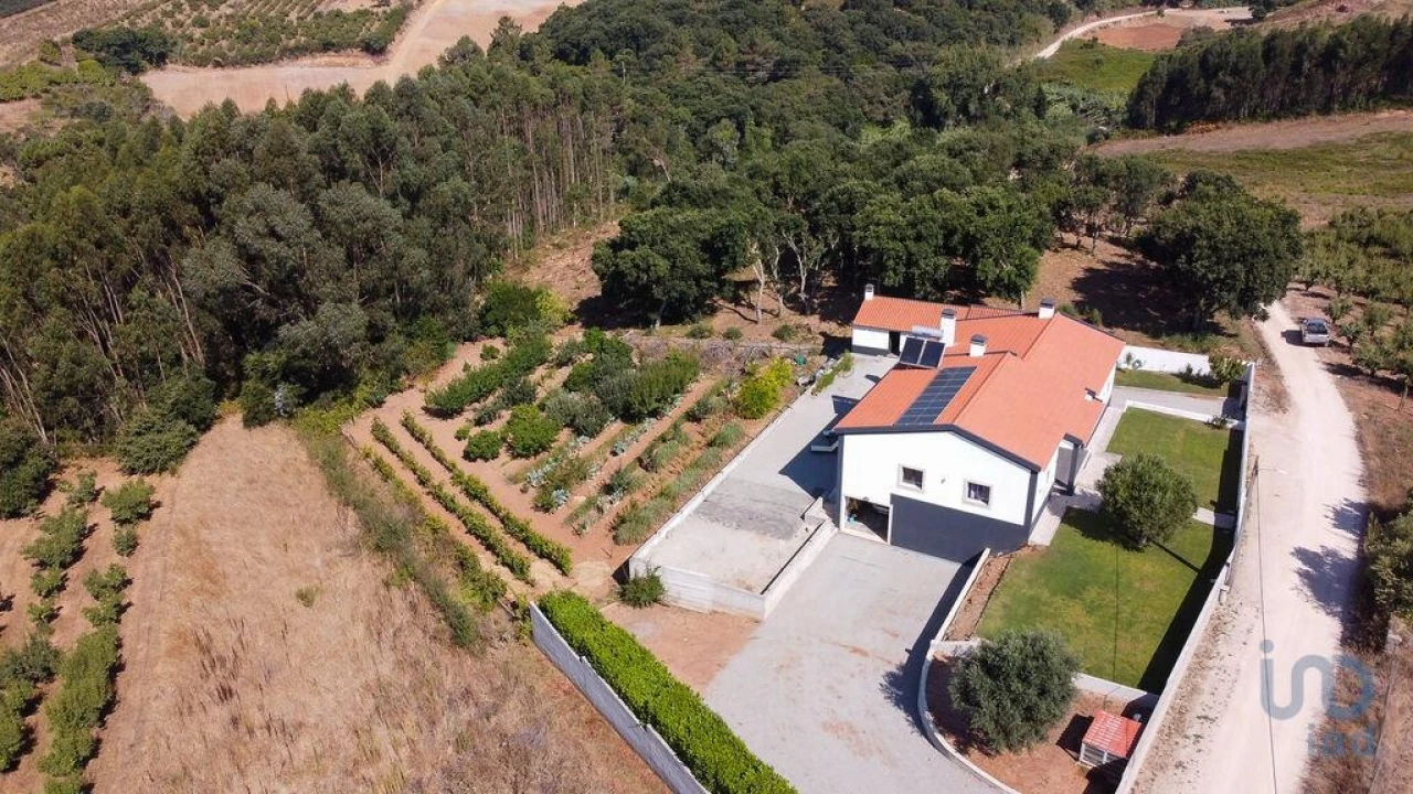 Moradia T3 para Venda em Carvalhal Foto 1