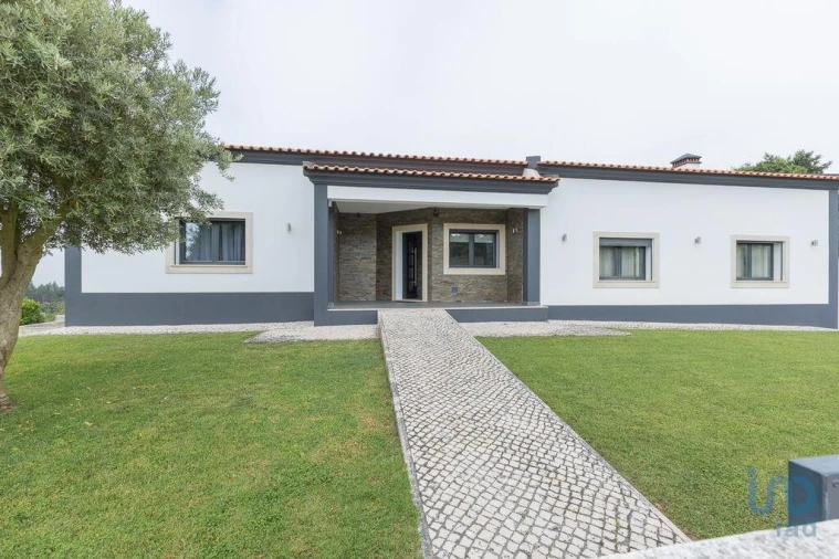 Moradia T3 para Venda em Carvalhal Foto 3