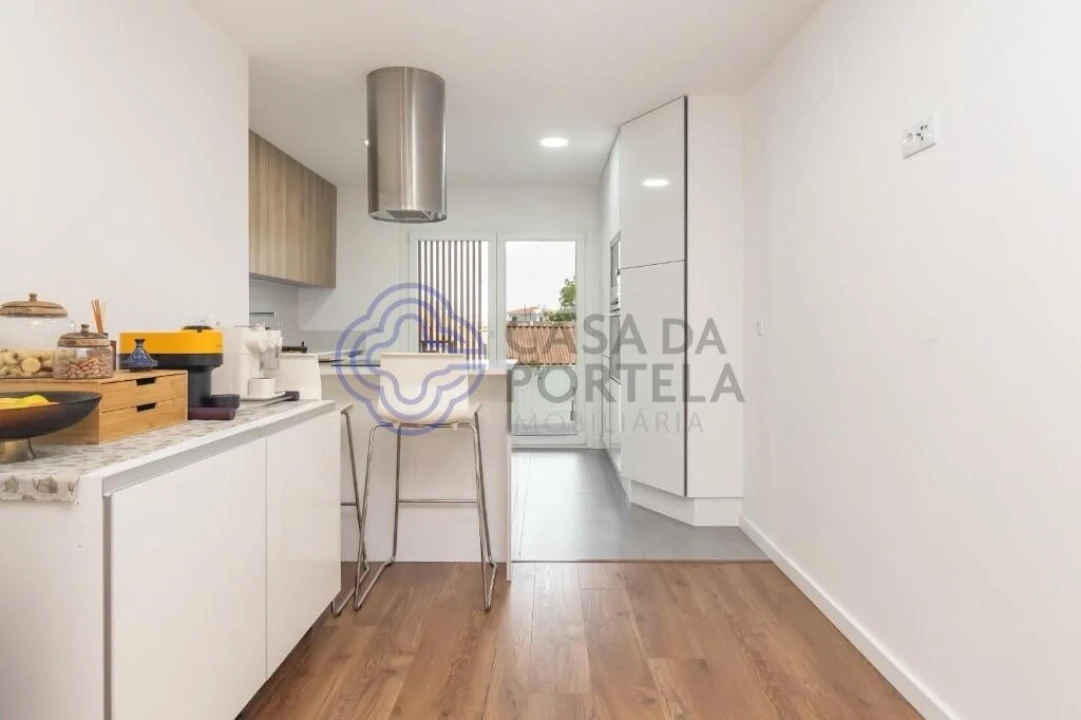 Apartamento T3 para Venda em Seixal, Arrentela e Aldeia de Paio Pires Foto 10